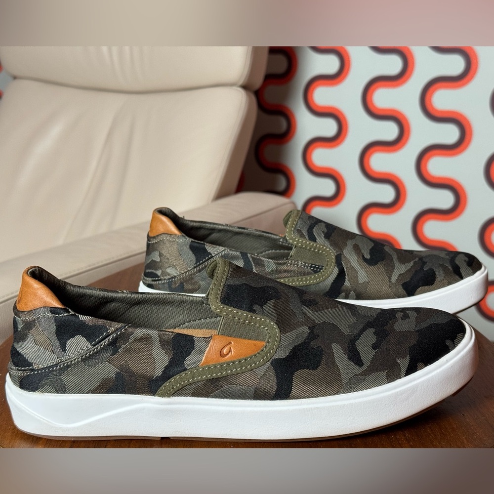 OluKai “Lae’Ahi Pa’i” Camo Slip-On Boat Shoes Size 10 Men